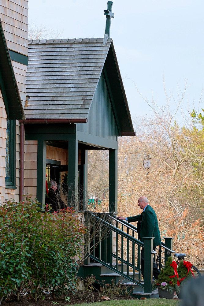 photo of the Howe Street entrance